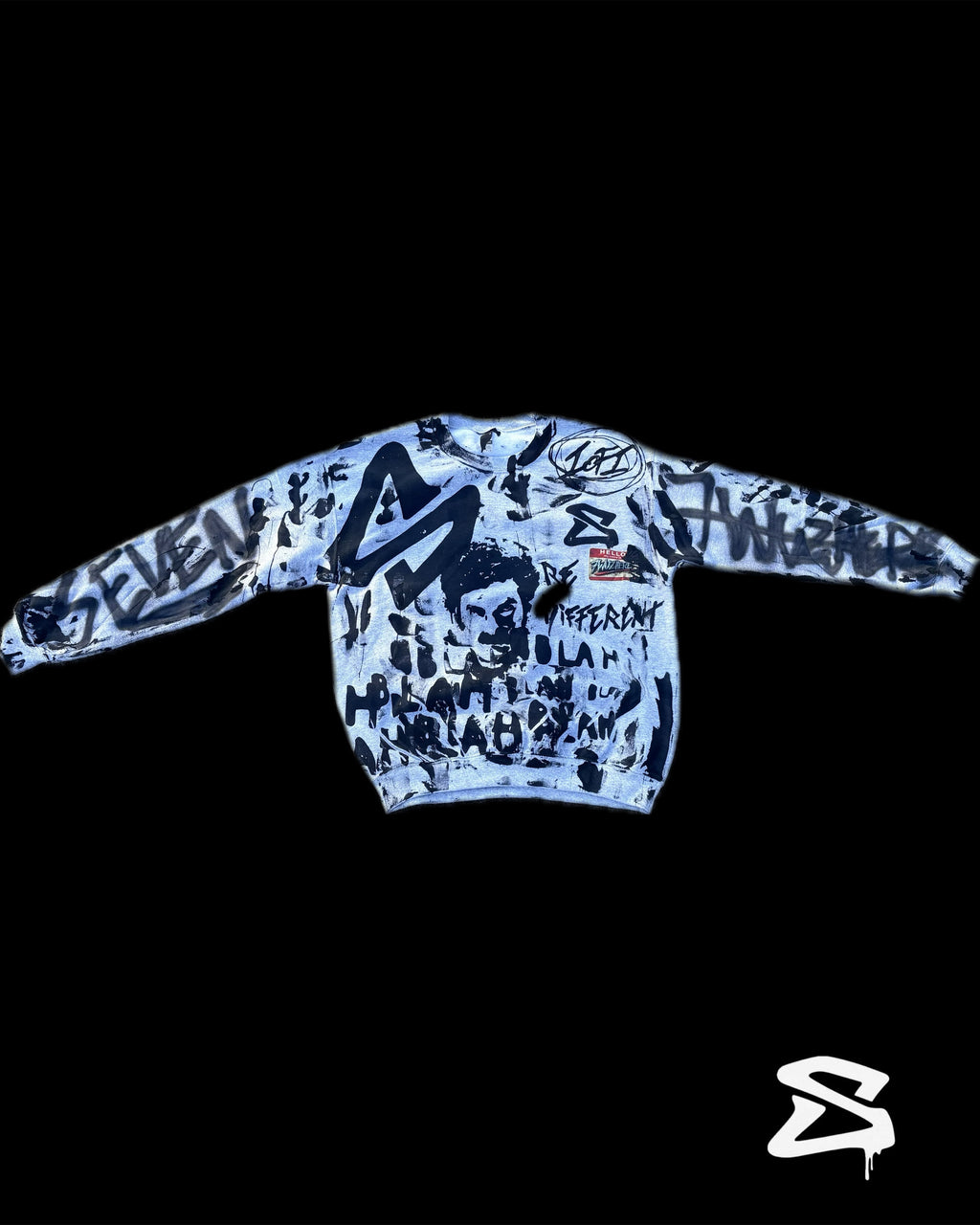 LONG SLEEVE GRAFFITI SWEATER
